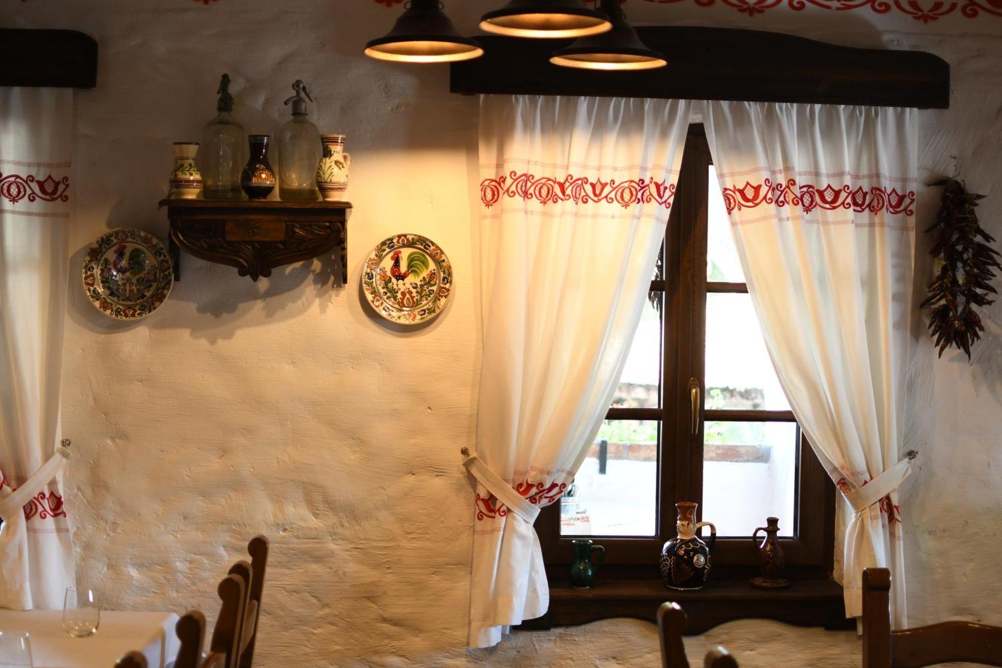 Bed and Breakfast Sári Csárda Panzió Dunakiliti Exterior foto